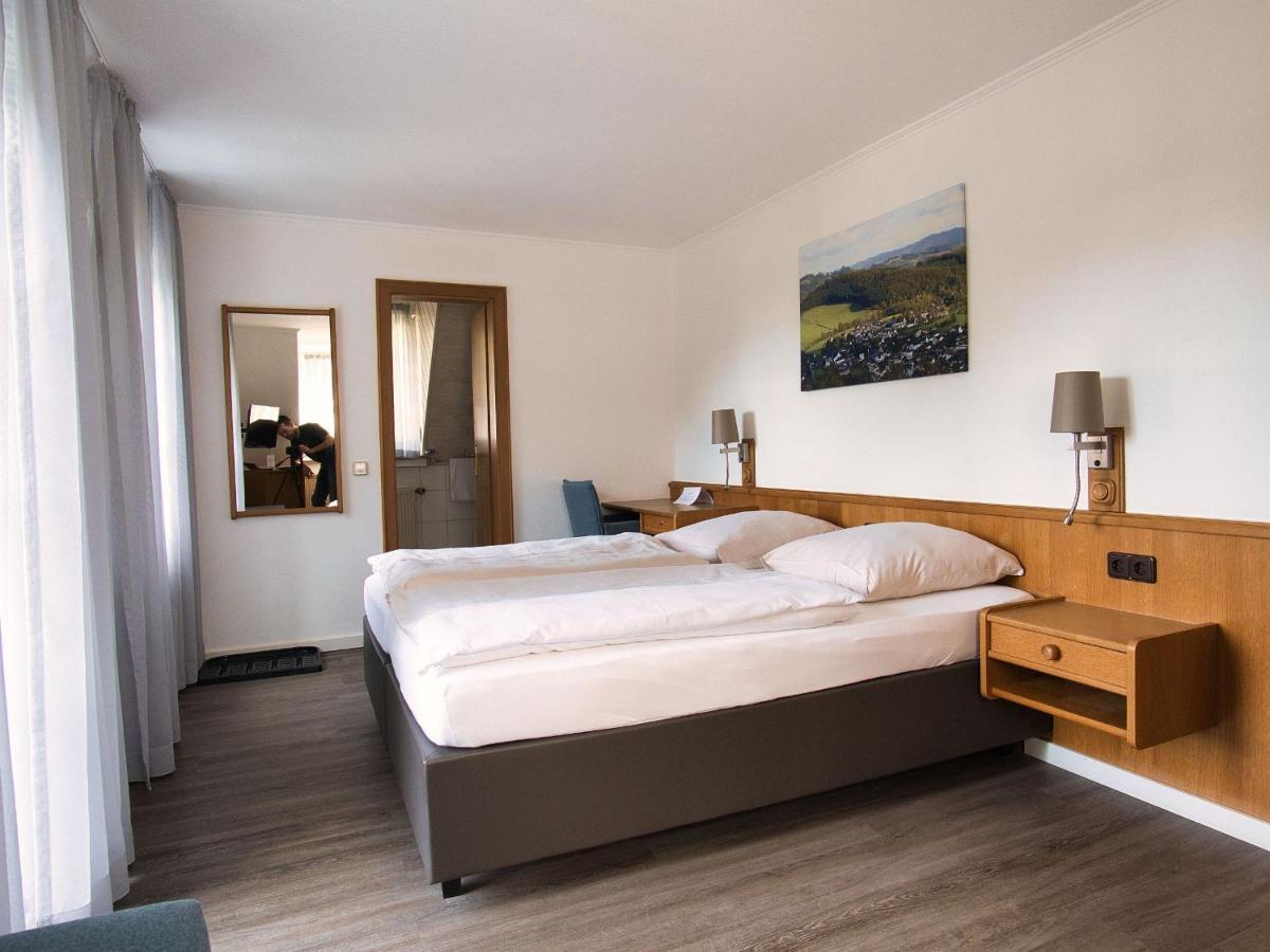 Hotel Hollaender Hof Мешеде Экстерьер фото